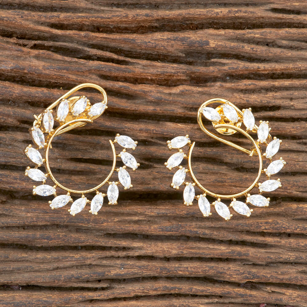 Luxurious 22 Karat Yellow Gold And Cubic Zirconia Studs